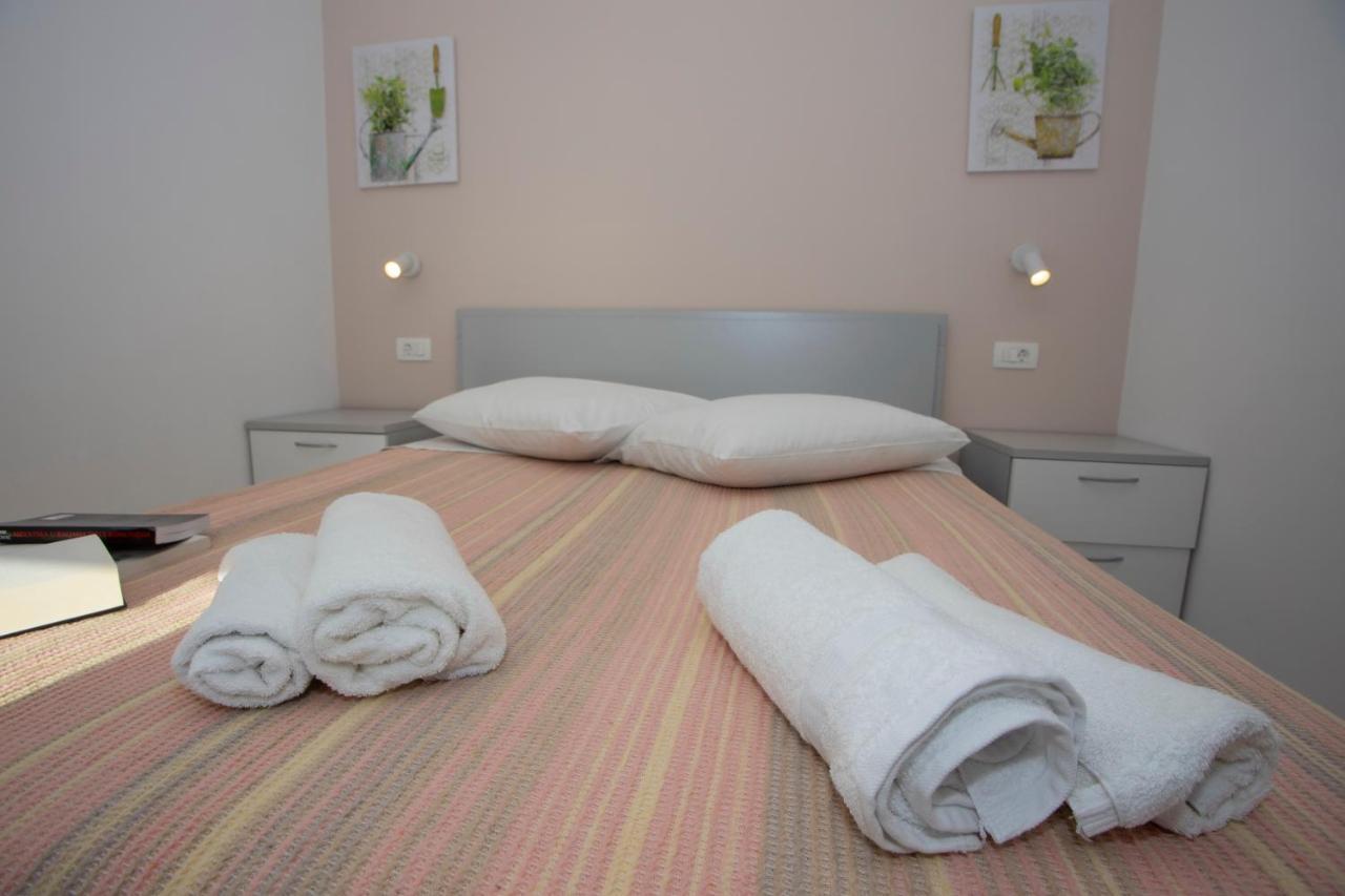 Apartments Medvidovic Baška Voda Extérieur photo