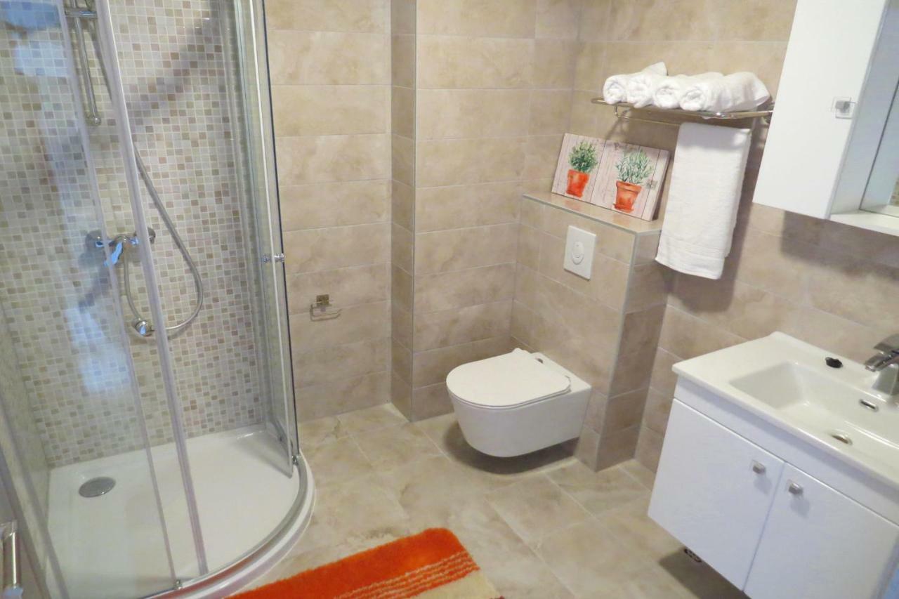 Apartments Medvidovic Baška Voda Extérieur photo