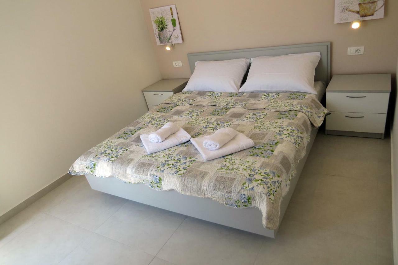 Apartments Medvidovic Baška Voda Extérieur photo